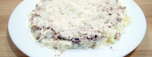 классический салат мимоза. Шаг 7