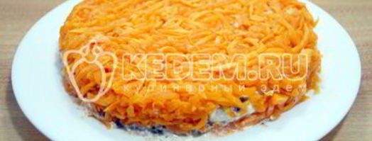 классический салат мимоза. Шаг 8