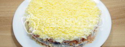 классический салат мимоза. Шаг 10