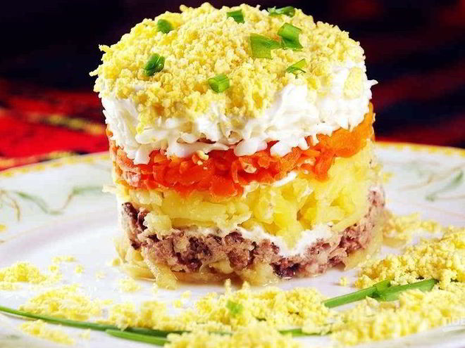 Рецепт мимозы с консервой