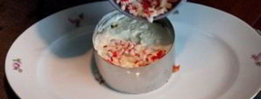 мимоза с крабовыми палочками и яблоком. Шаг 9