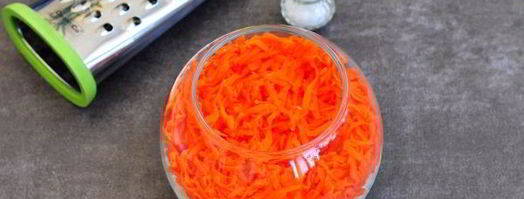 салат мимоза с печенью трески. Шаг 9