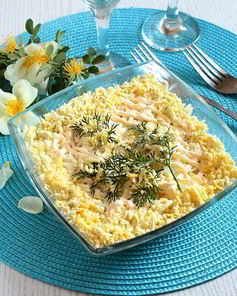 Салат мимоза с сайрой классический