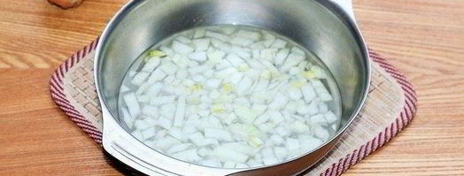 салат мимоза с тунцом и йогуртом. Шаг 3