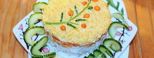 салат мимоза с тунцом и йогуртом. Шаг 13