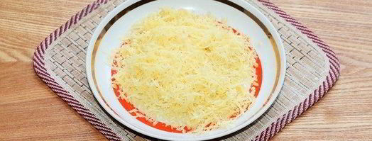 салат мимоза с тунцом и йогуртом. Шаг 7