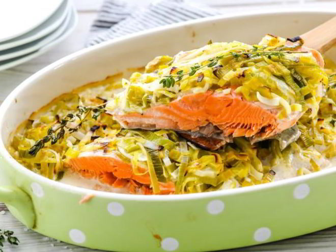 Рецепт чавычи под шубой из лука-порея