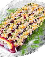 Рулет сельдь под шубой с маринованным луком