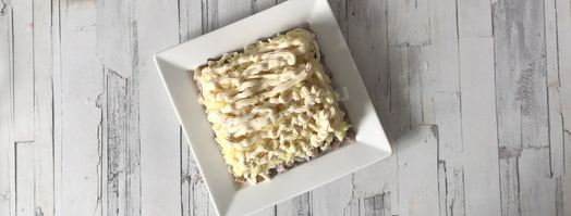 салат рыба под шубой. Шаг 7