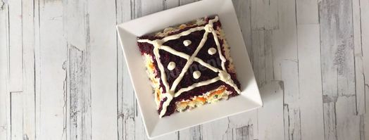 салат рыба под шубой. Шаг 11