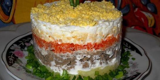 Салат слоеный Печень под шубой