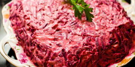 Сельдь под шубой с яблоком