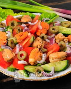 Салат с мидиями в масле