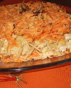 Салат с омлетом, морковью, яблоком и сыром