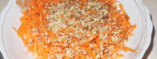 салат с омлетом, морковью, яблоком и сыром. Шаг 2