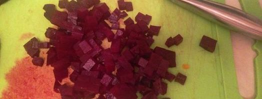 салат с сельдью и маринованным луком. Шаг 3