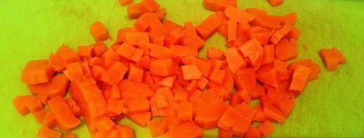 салат с сельдью и маринованным луком. Шаг 4