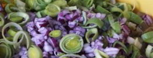 салат со стеблем сельдерея. Шаг 7