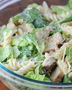 Макаронный салат Цезарь