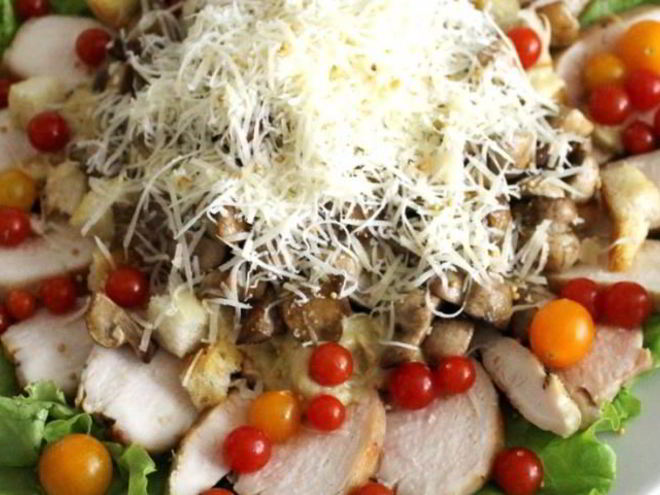 Рецепт салата цезарь с курицей и грибами