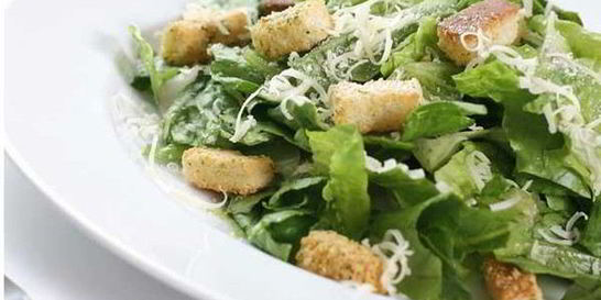 Салат Цезарь с пекинской капустой