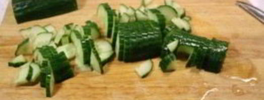 цезарь с курицей и сухариками. Шаг 4