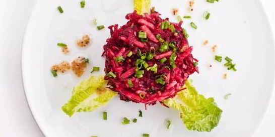 Свекольный салат с креветками