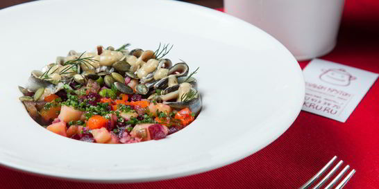 Винегрет с тыквой и килькой