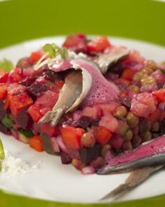 Винегрет со свекольной пеной и оливковым песком