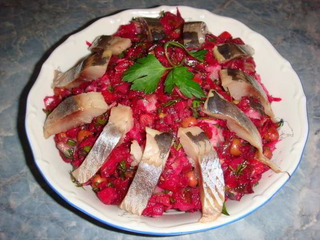 Рецепт вкусного винегрета с селедкой