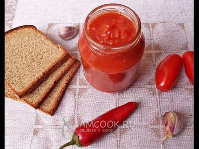 Рецепт кетчупа на зиму из помидоров с чесноком