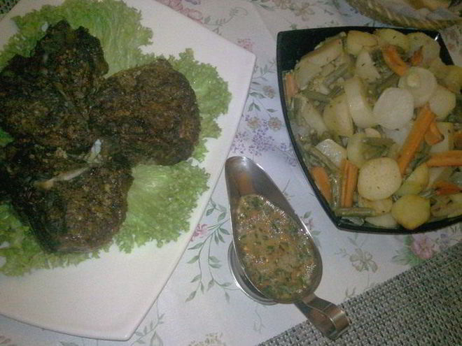 Рецепт антрекота в ореховом маринаде с овощами