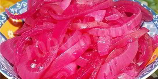 Лук в пряном маринаде по-грузински