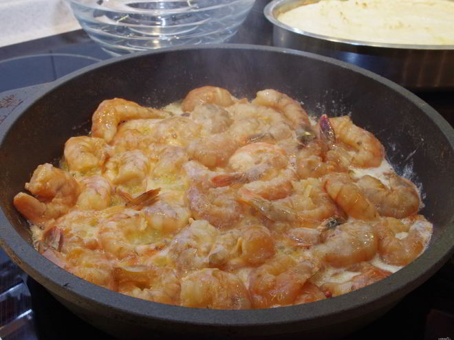 Рецепт сливочного соуса к креветкам