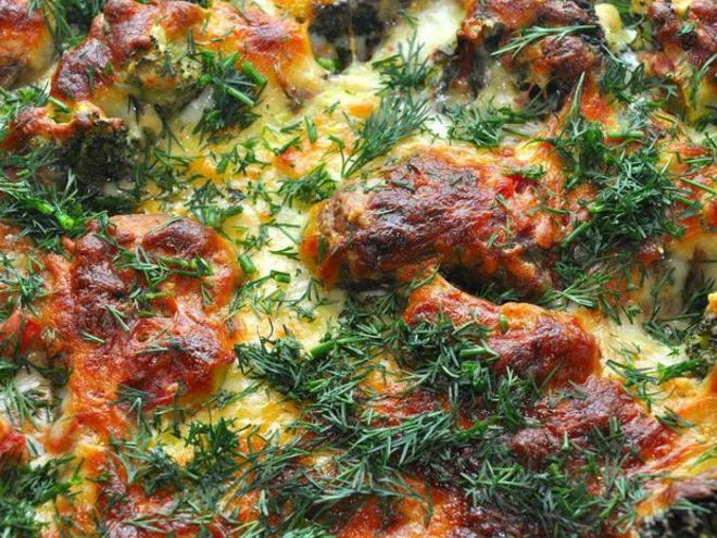 Рецепт куриных полпеттов под сальсой и бешамель