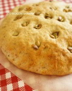 Фокачча с соусом песто и тыквенными семечками