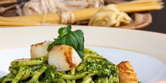 Лингвини с соусом песто