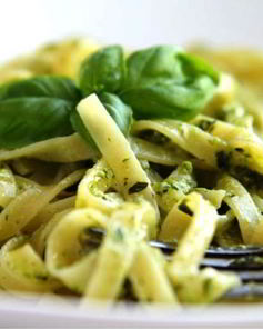 Паста с соусом песто