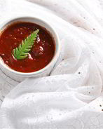 Песто из вяленых томатов и грецких орехов