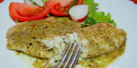 Рыба с соусом Песто
