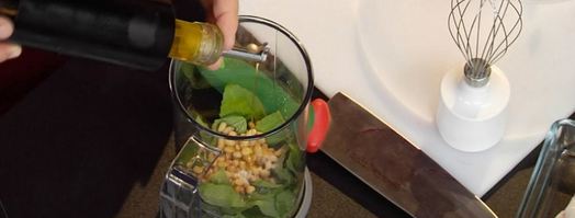 сибас, запеченный с соусом песто. Шаг 3