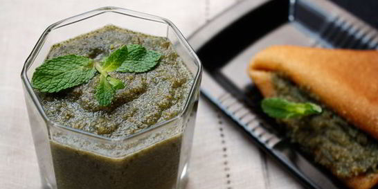 Сладкий мятный песто