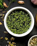 Соус песто с тыквенными семечками