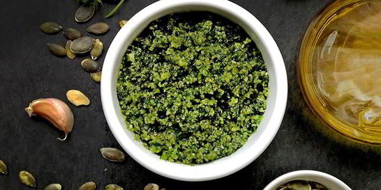 Соус песто с тыквенными семечками