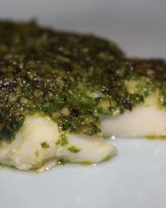 Треска под соусом песто