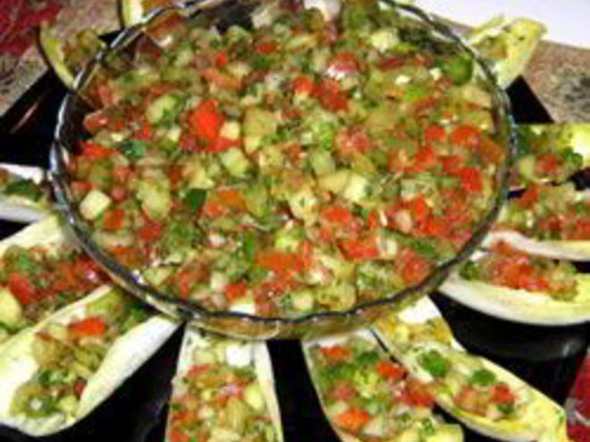 Рецепт острой сальсы с огурцами и сладким перцем