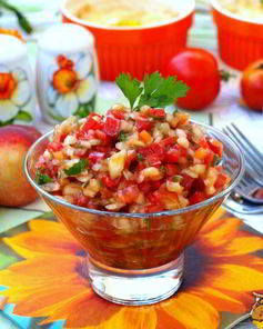 Овощная сальса с персиками