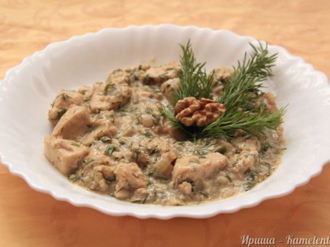 Рецепт курицы в орехово-чесночном соусе сациви