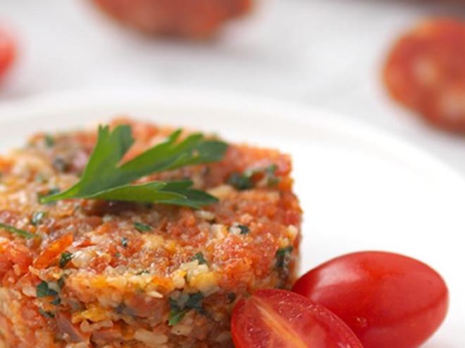 Рецепт тартара из чоризо с сыром и томатами