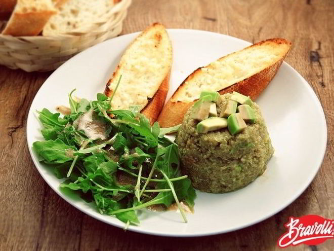 Рецепт тартара из киноа с авокадо